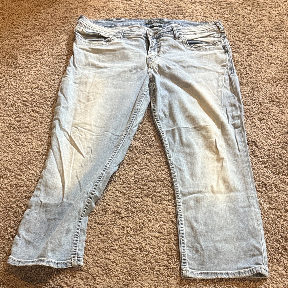 Silver Jeans Women's Light Gray Suki Capri size 18